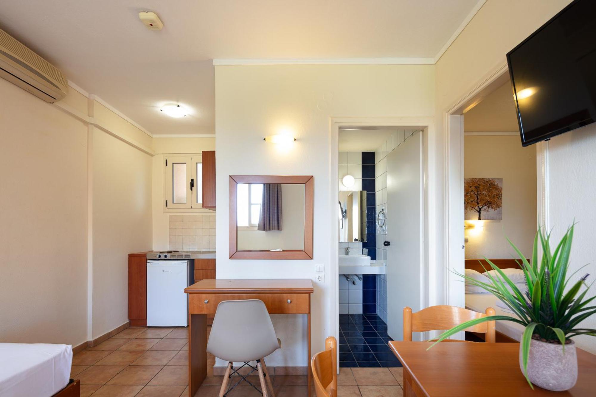 Dia Apartments 헐소니소스 외부 사진